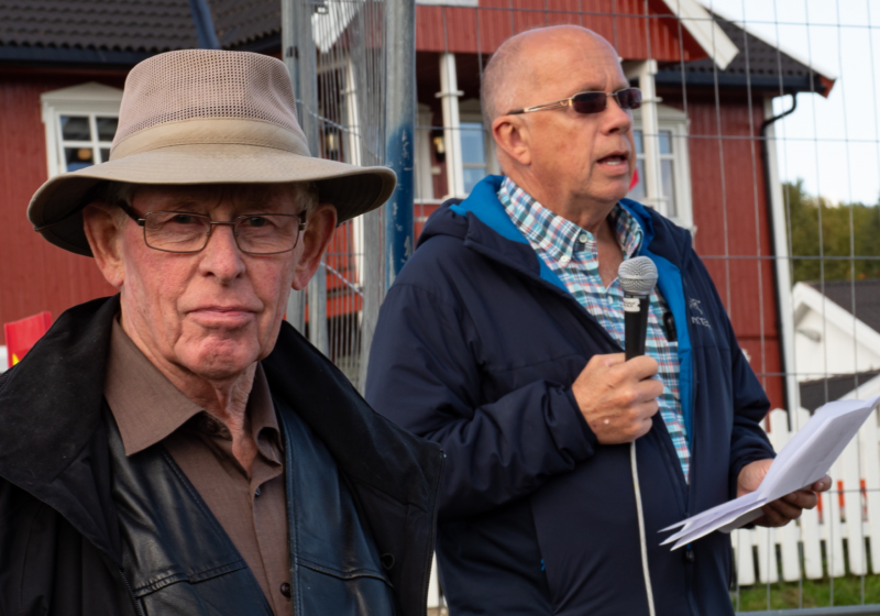 Grunnskrinet på plass på Neby bru